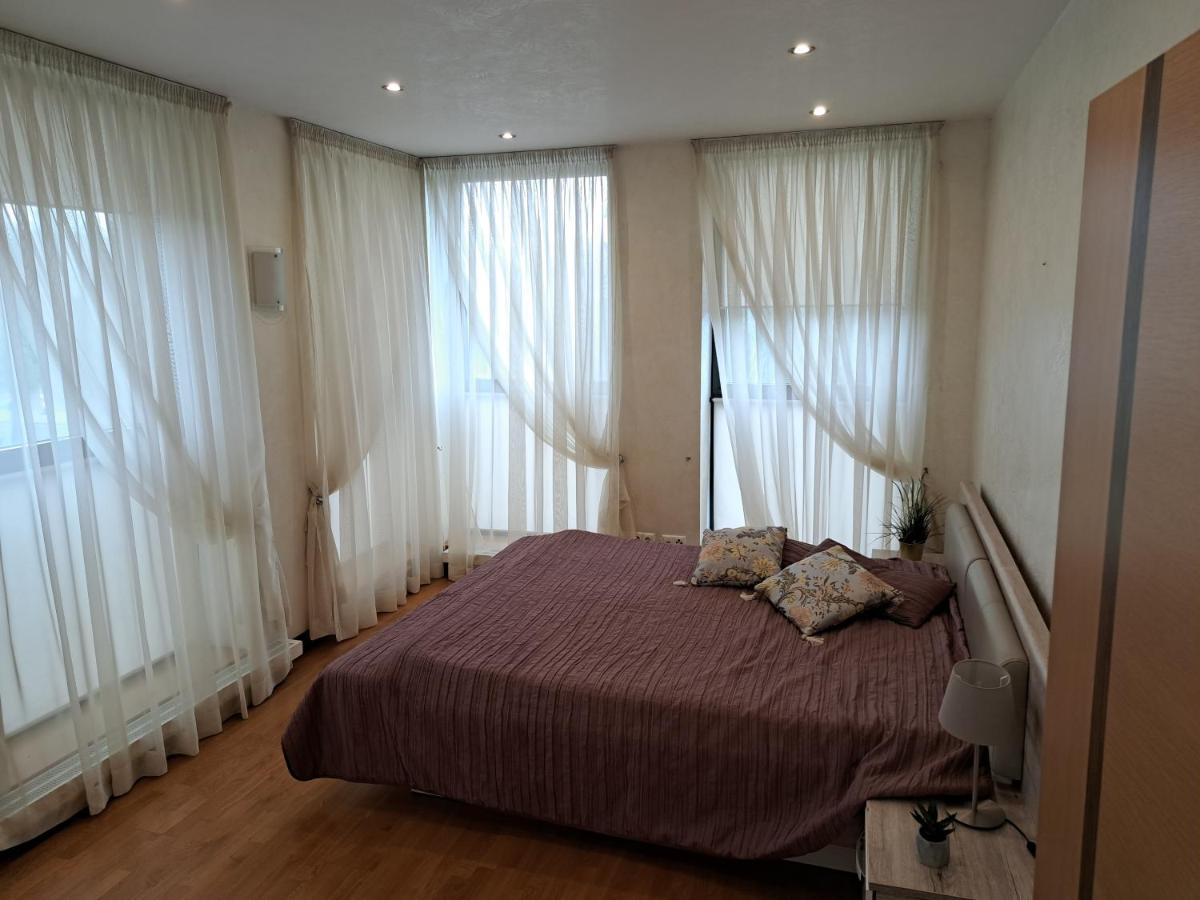 Andyshaun Service Appartments 里加 外观 照片